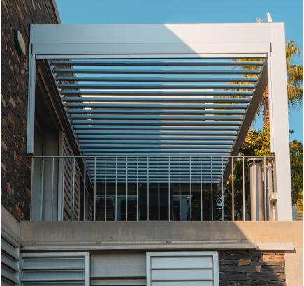 Pérgola bioclimática adosada 2x3 Pérgola bioclimática adosada 2x3