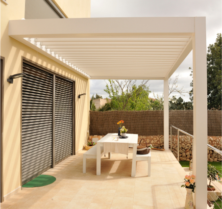 Pérgola bioclimática adosada 5x4 Pérgola bioclimática adosada 5x4