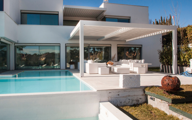 Pérgolas de aluminio adosada a pared Pérgolas de aluminio adosada a pared