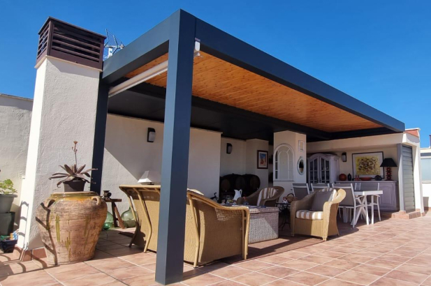 Pérgola Bioclimática de Aluminio 4x3 y 3x4