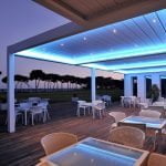 pérgola bioclimática luces LED