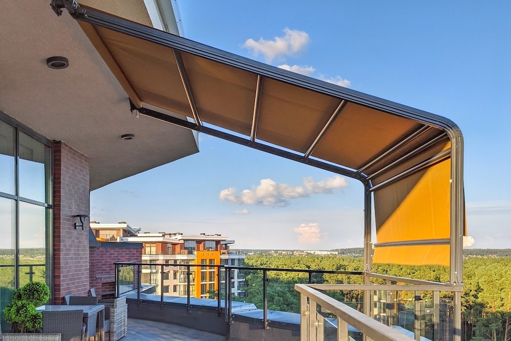 Los pasos para poner una pérgola en la terraza de un ático