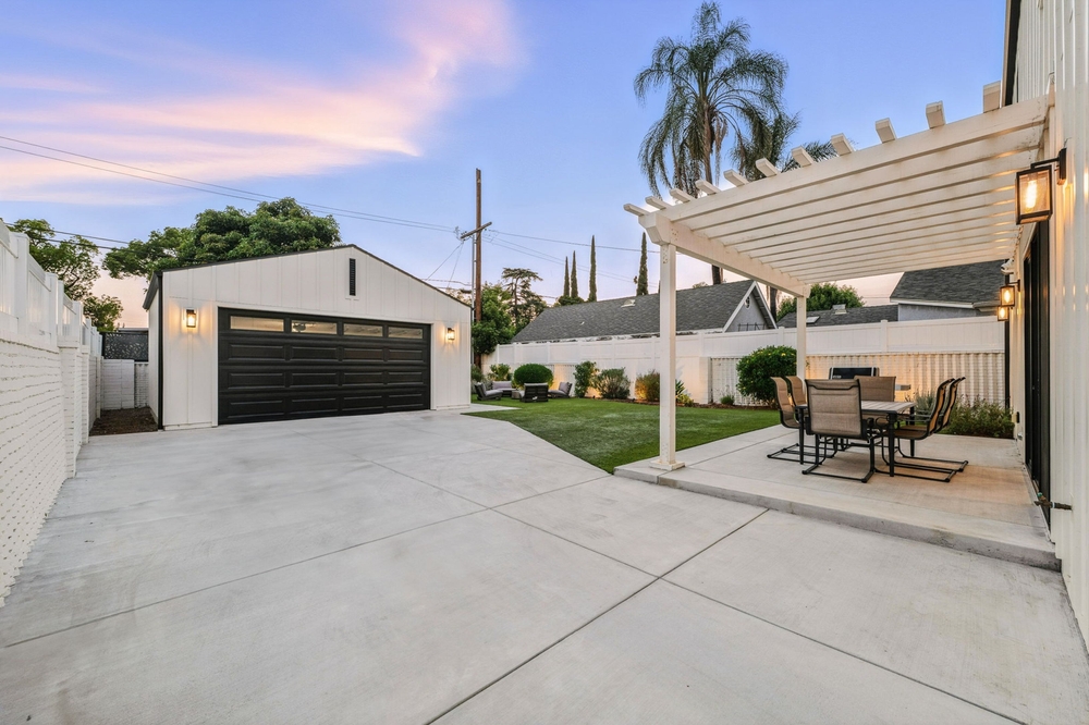 Te explicamos como decorar un patio sencillo