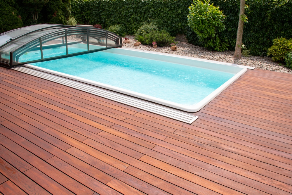 ¿Cómo puedes construir una piscina cubierta?